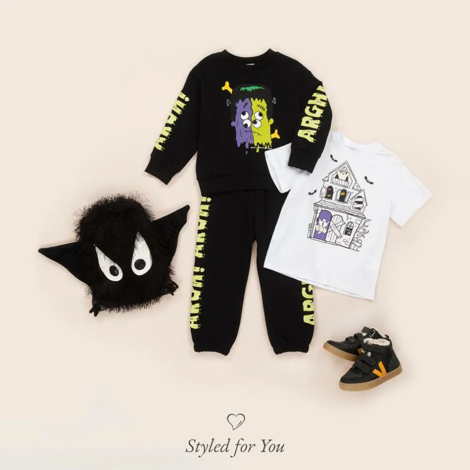 Wauw Capow Black Fluffy Bat Drawstring Bag (29cm) Clearance